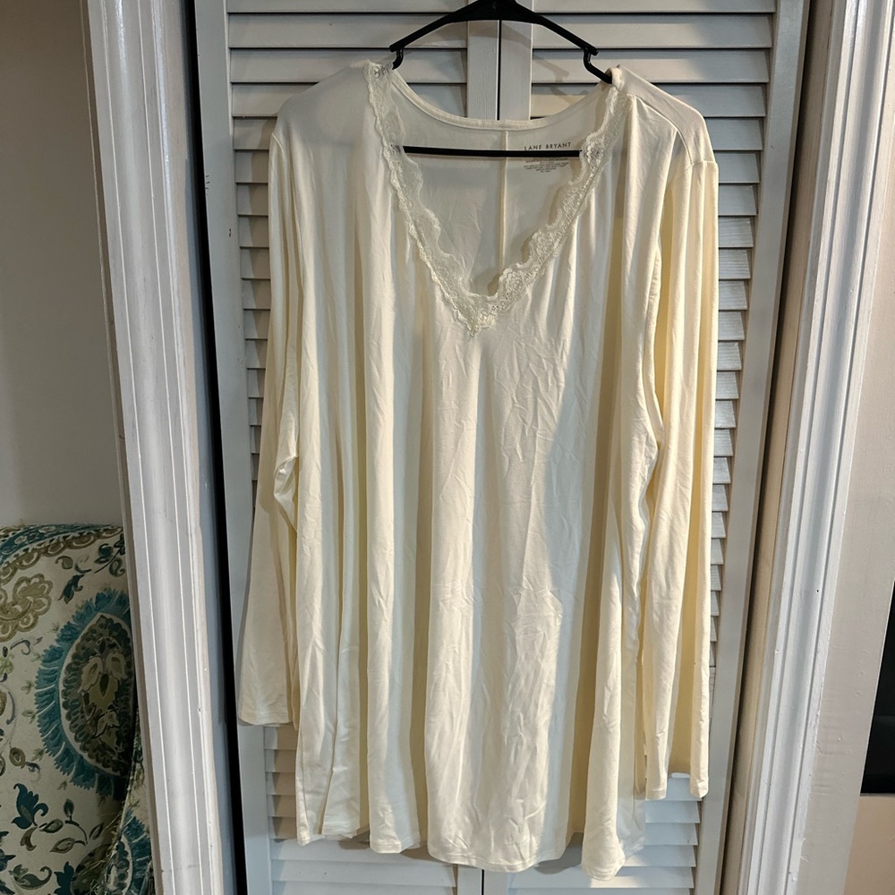 NWT LANE BRYANT Top